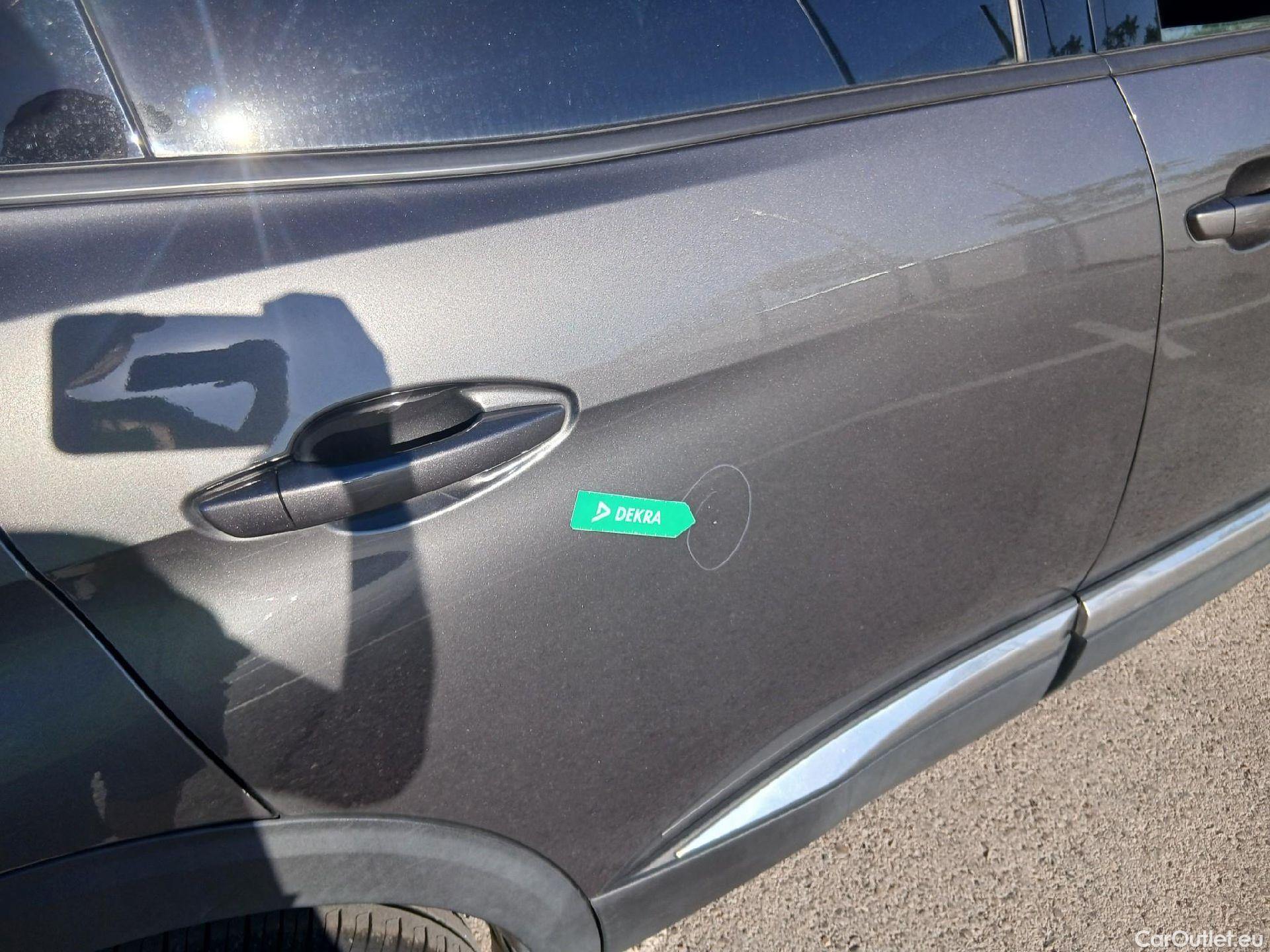  Peugeot  3008 PEUGEOT  Hybrid / 5P / 225 CV e-EAT8 Allure 13 kWh #30