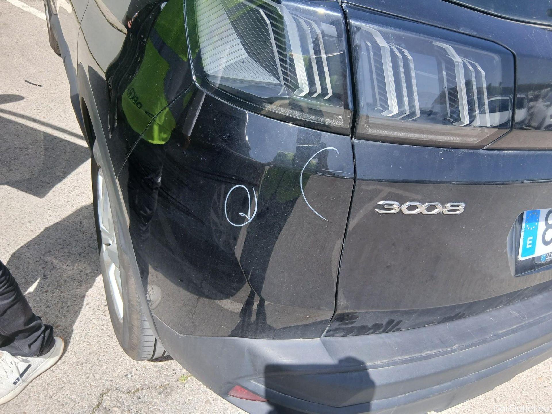  Peugeot  3008 PEUGEOT  / 2020 / 5P / todoterreno 1.5 BlueHDi 96kW (130CV) S&S Active Pack #26