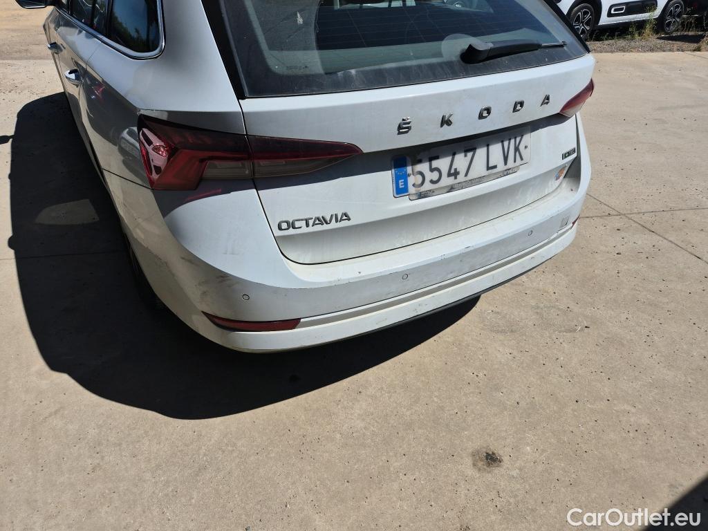  Skoda  Octavia SKODA  / 2020 / 5P / familiar Combi 1.0 TSI 81kW(110CV) DSG mHEV Ambi. #20