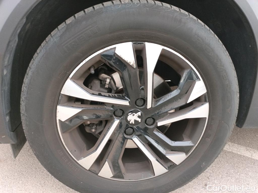  Peugeot  2008  Allure Pack 1.5 HDi 130CV AT8 E6d #1