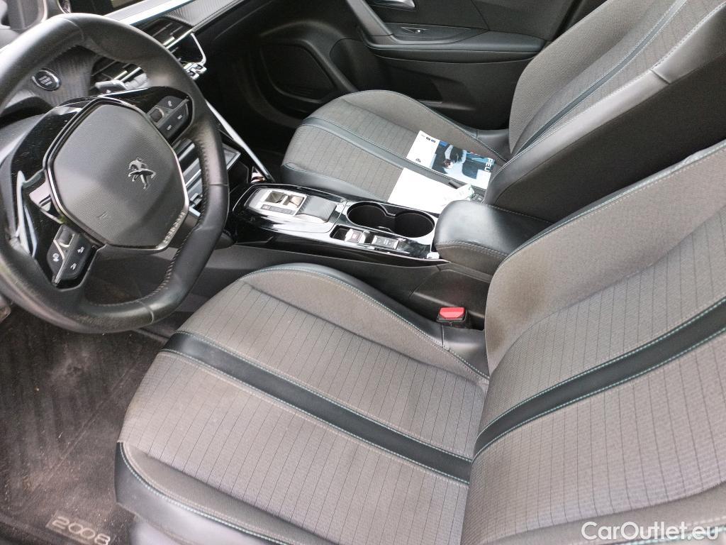  Peugeot  2008  Allure Pack 1.5 HDi 130CV AT8 E6d #8
