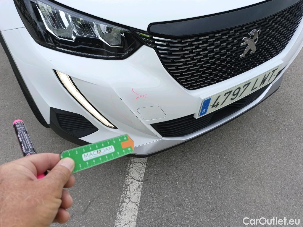  Peugeot  2008  Allure Pack 1.5 HDi 130CV AT8 E6d #18