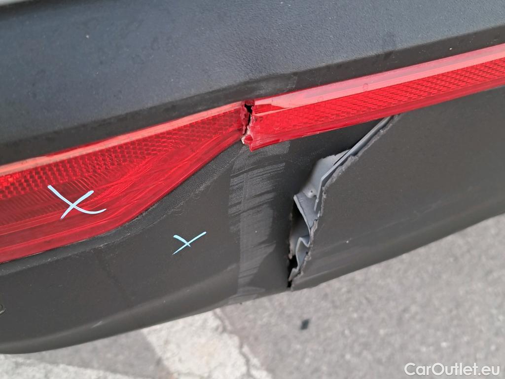  Volvo  XC 40 VOLVO XC40 / 2017 / 5P / todoterreno 1.5 T3 R-Design Auto #13