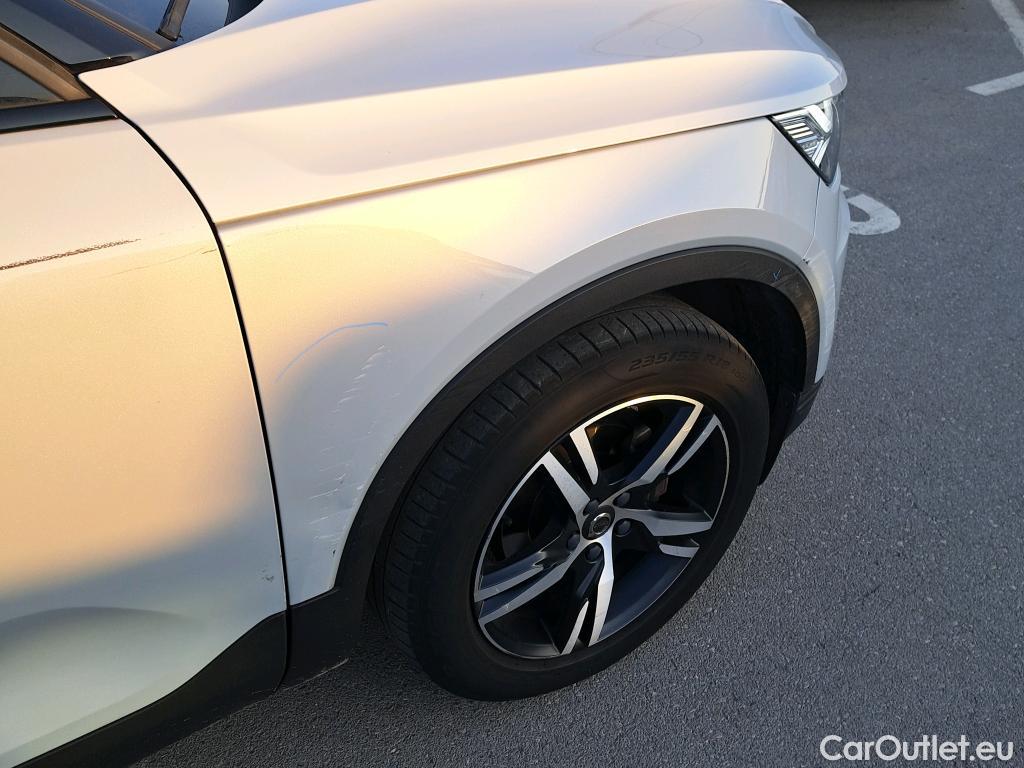  Volvo  XC 40 VOLVO XC40 / 2017 / 5P / todoterreno 1.5 T3 R-Design Auto #10