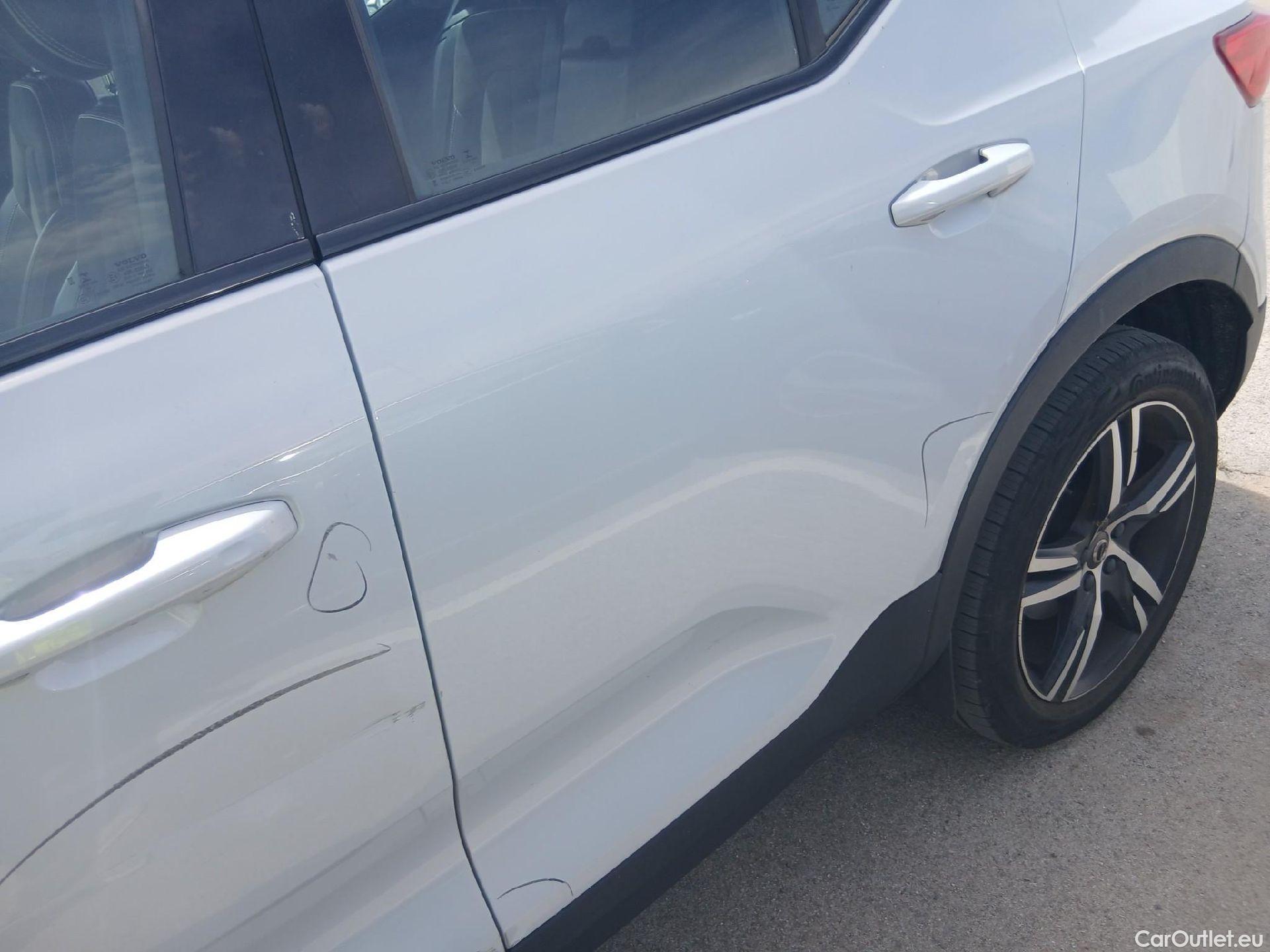  Volvo  XC 40 VOLVO XC40 / 2017 / 5P / todoterreno 1.5 T4 Twin Recharge R-Design Auto #15