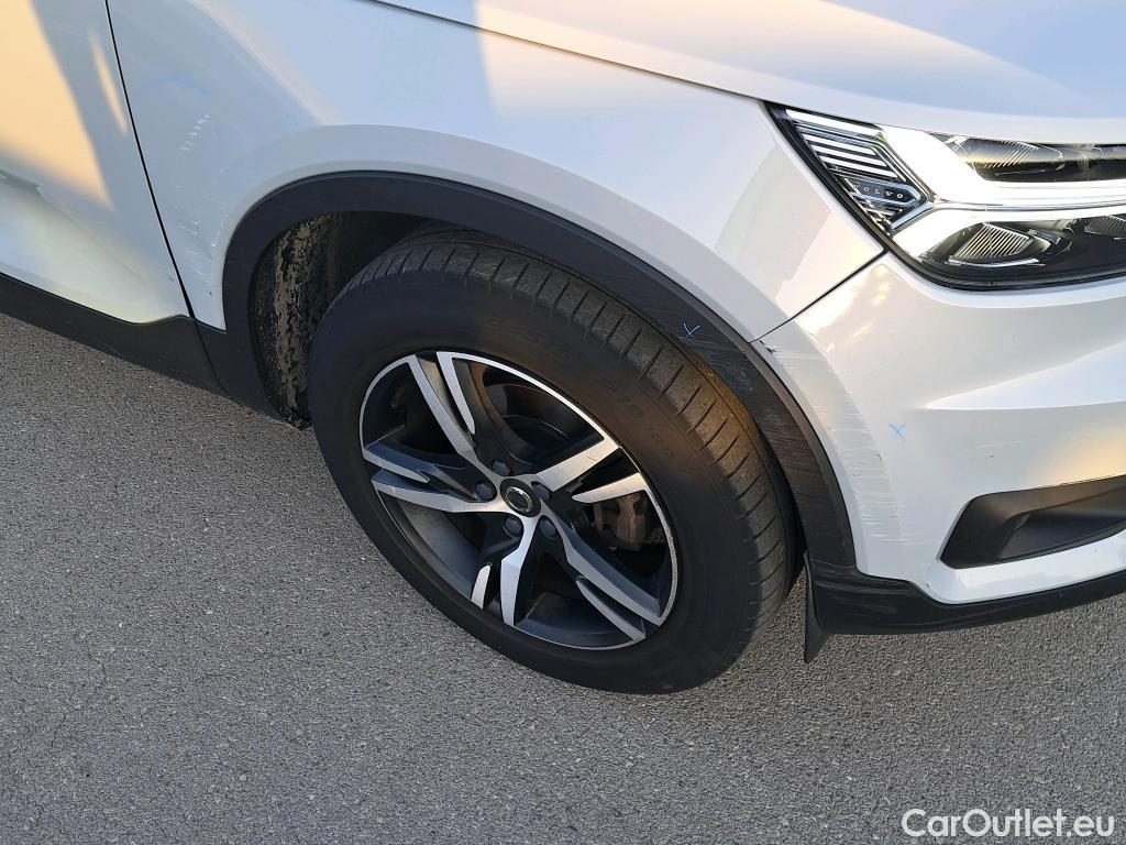  Volvo  XC 40 VOLVO XC40 / 2017 / 5P / todoterreno 1.5 T3 R-Design Auto #31