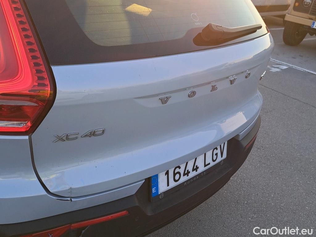  Volvo  XC 40 VOLVO XC40 / 2017 / 5P / todoterreno 1.5 T3 R-Design Auto #5