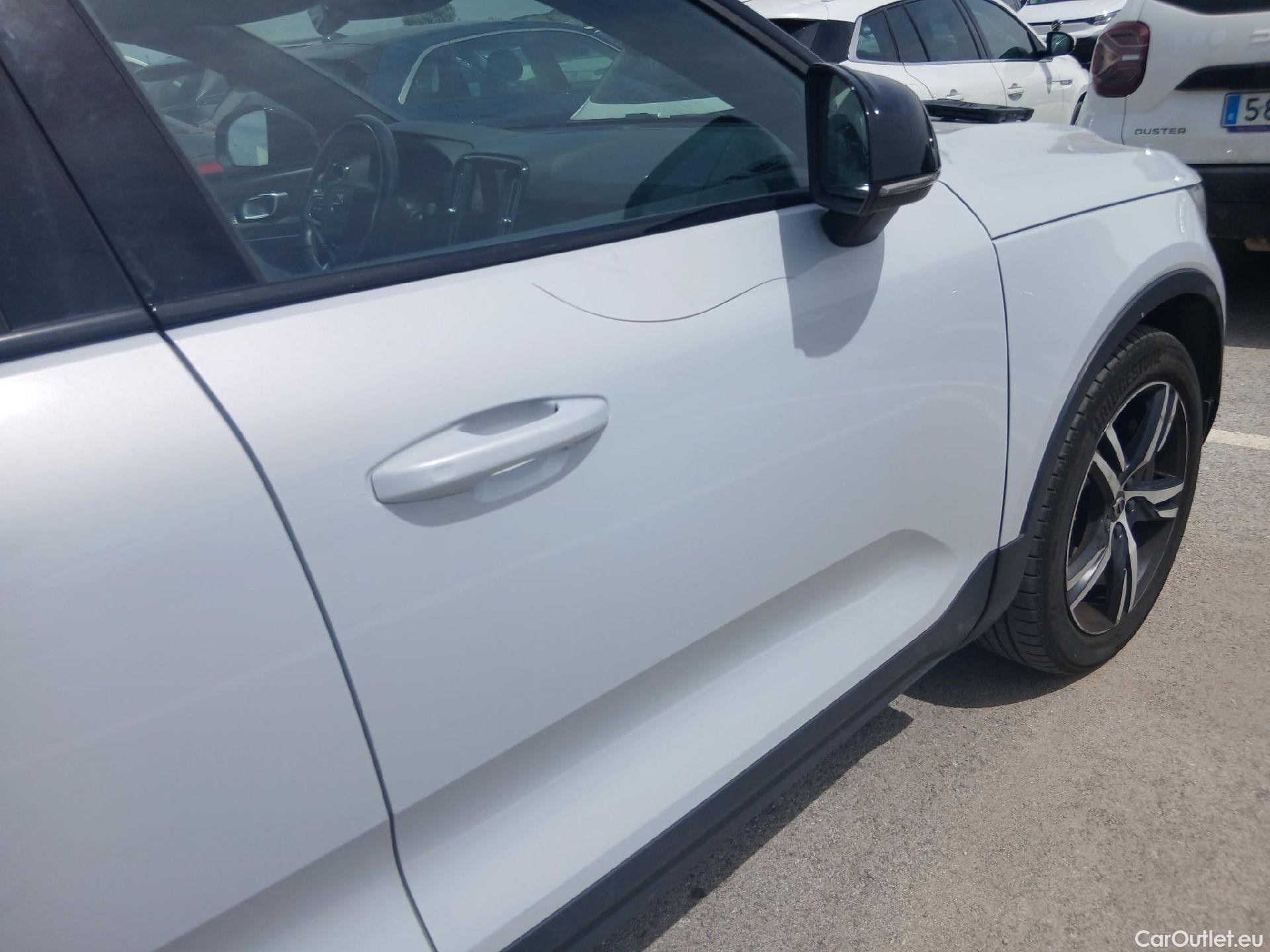  Volvo  XC 40 VOLVO XC40 / 2017 / 5P / todoterreno 1.5 T4 Twin Recharge R-Design Auto #34