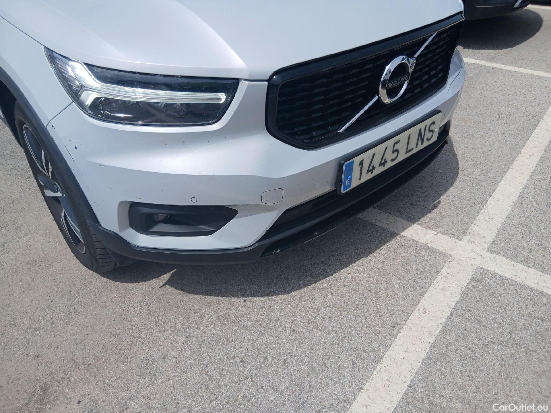  Volvo  XC 40 VOLVO XC40 / 2017 / 5P / todoterreno 1.5 T4 Twin Recharge R-Design Auto #4