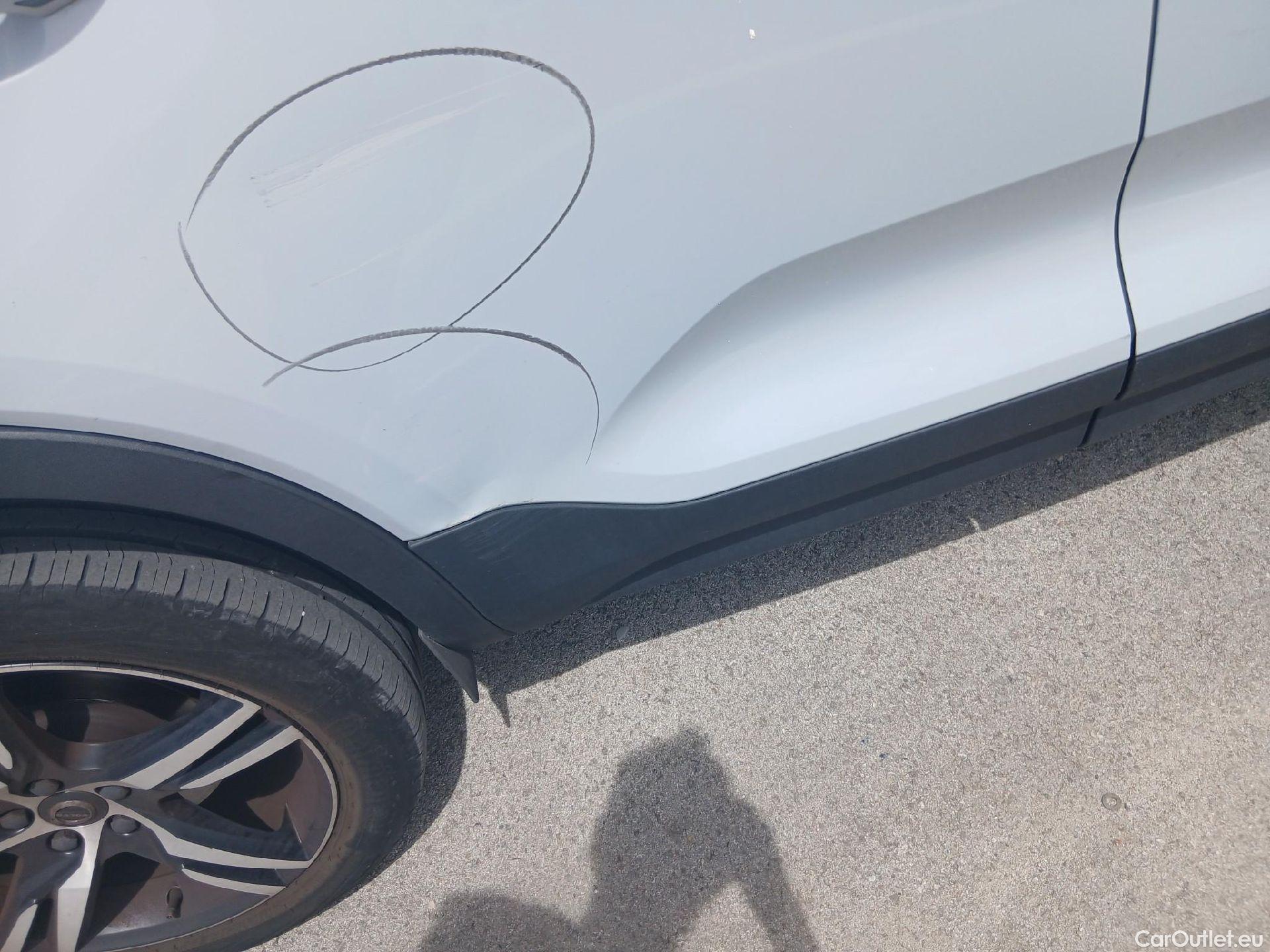  Volvo  XC 40 VOLVO XC40 / 2017 / 5P / todoterreno 1.5 T4 Twin Recharge R-Design Auto #32