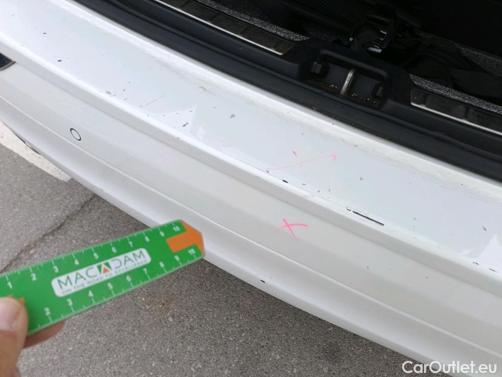  Volvo  XC60 VOLVO  / 2017 / 5P / todoterreno 2.0 T8 AWD Inscription Auto #18