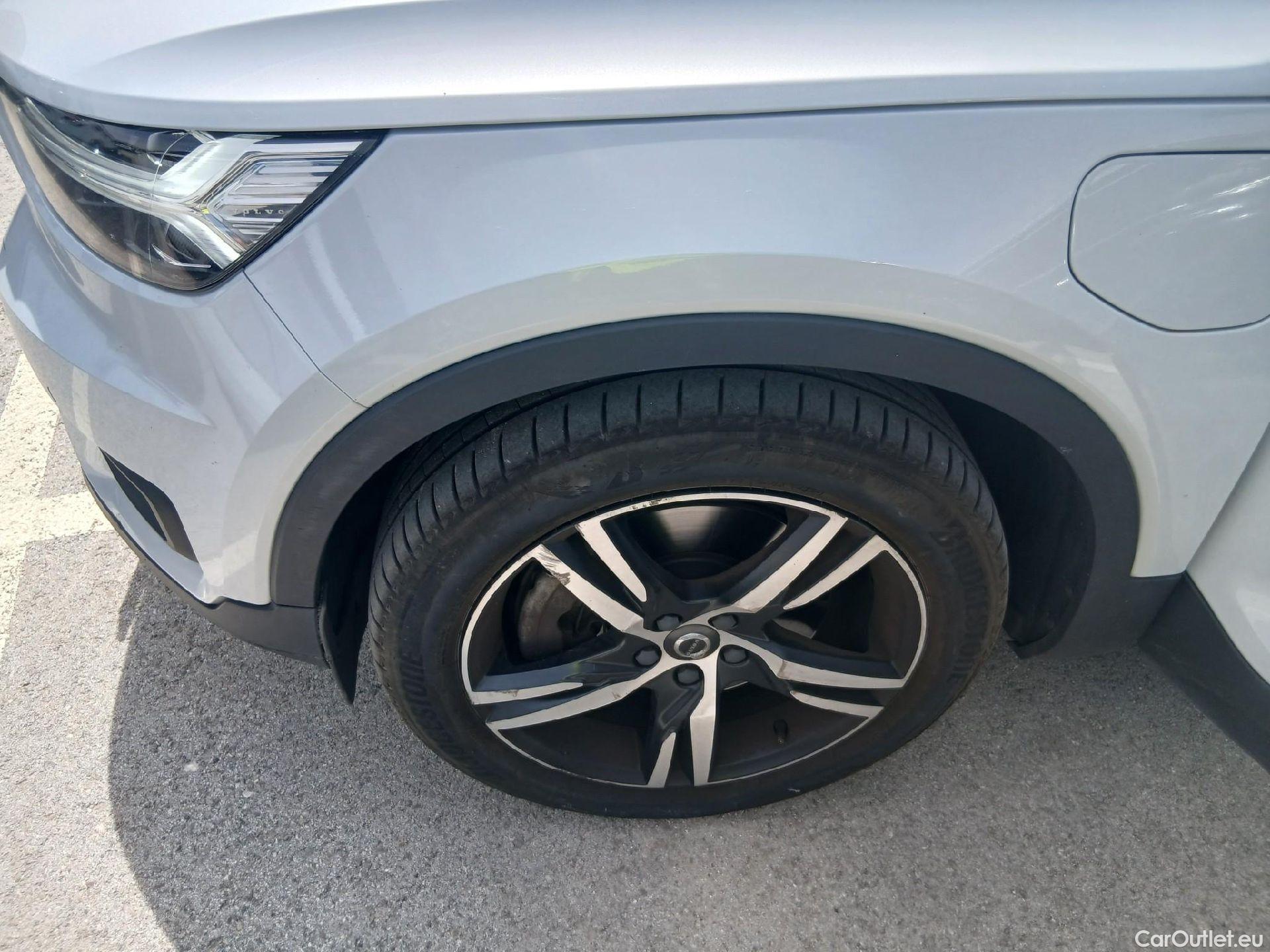  Volvo  XC 40 VOLVO XC40 / 2017 / 5P / todoterreno 1.5 T4 Twin Recharge R-Design Auto #5