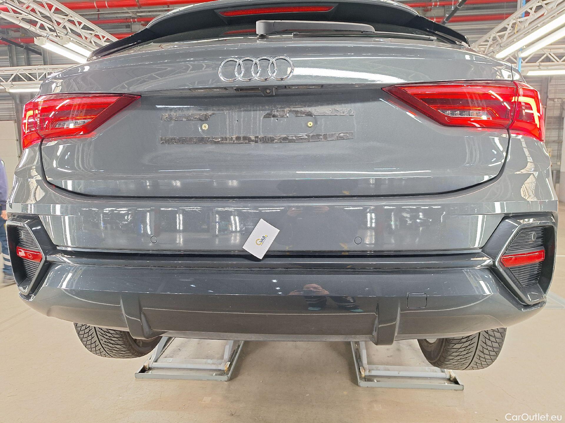  Audi  Q3 Audi,  SB '19, Audi  Sportback 35 TDI S tronic Business Edition #24