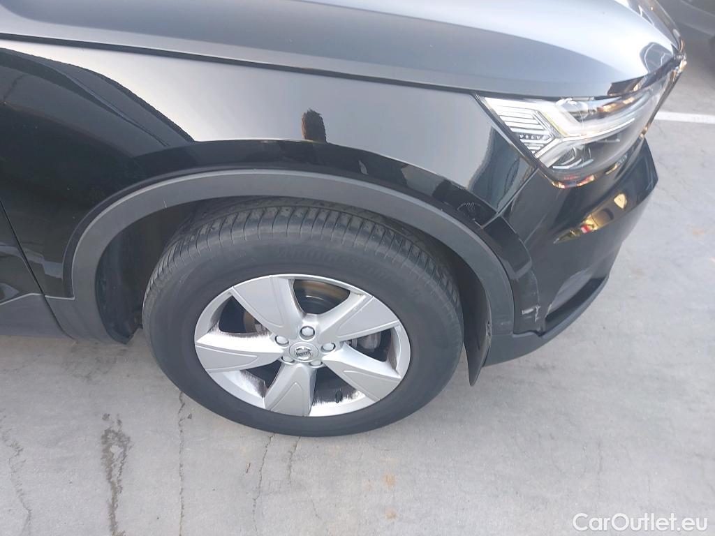  Volvo  XC 40 VOLVO XC40 / 2017 / 5P / todoterreno 1.5 T2 Momentum Core #33
