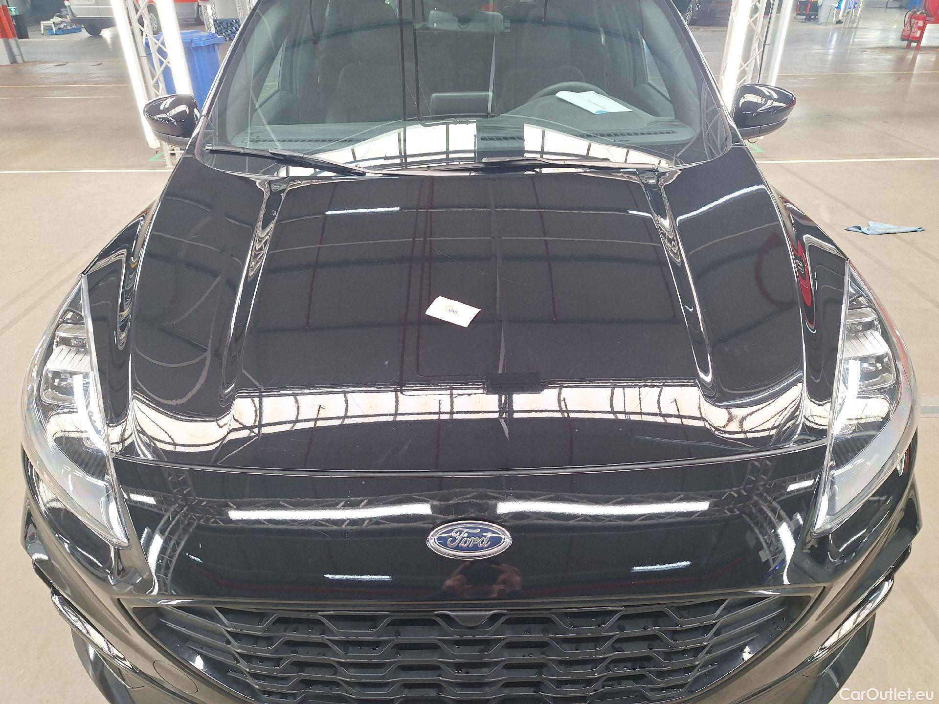  Ford  Kuga Ford,  '19, Ford  2.5i PHEV Aut. 165kW ST-Line X 5d #1