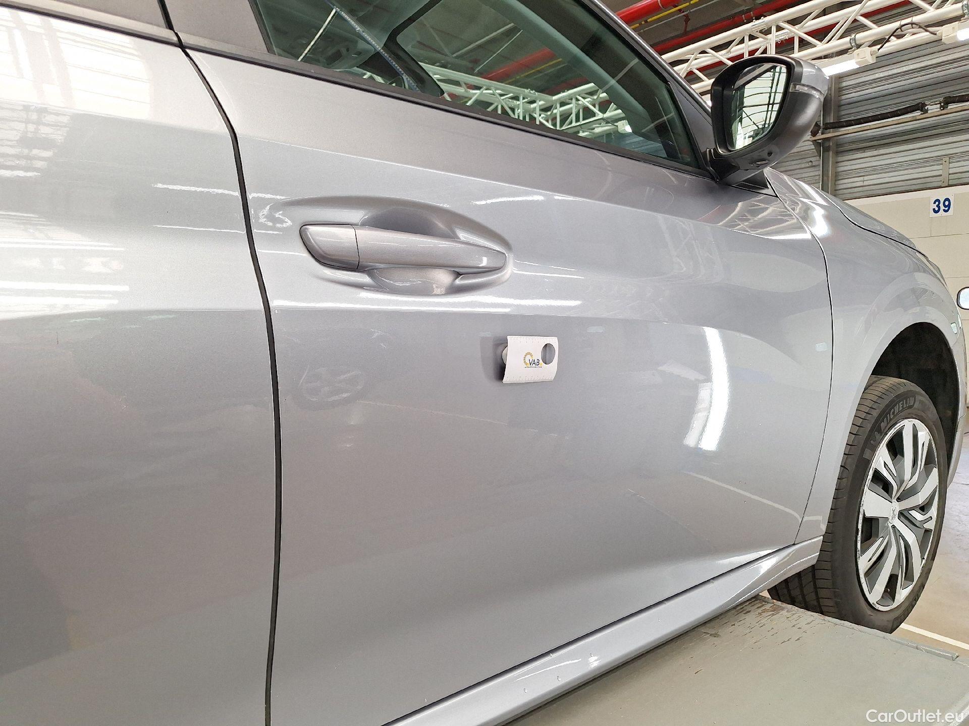  Peugeot  208 Peugeot,  '19, Peugeot  1.2 PureTech 100 MAN6 S&S ?6.3 Active  #44