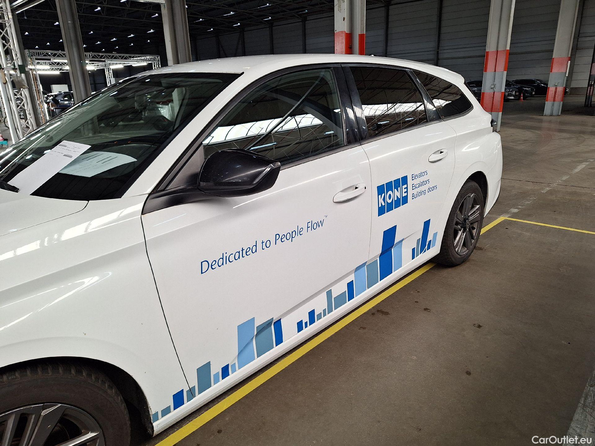  Peugeot  308 Peugeot,  SW '21, Peugeot  SW 1.5 BlueHDi 130 S&S Active Pack 5d #2