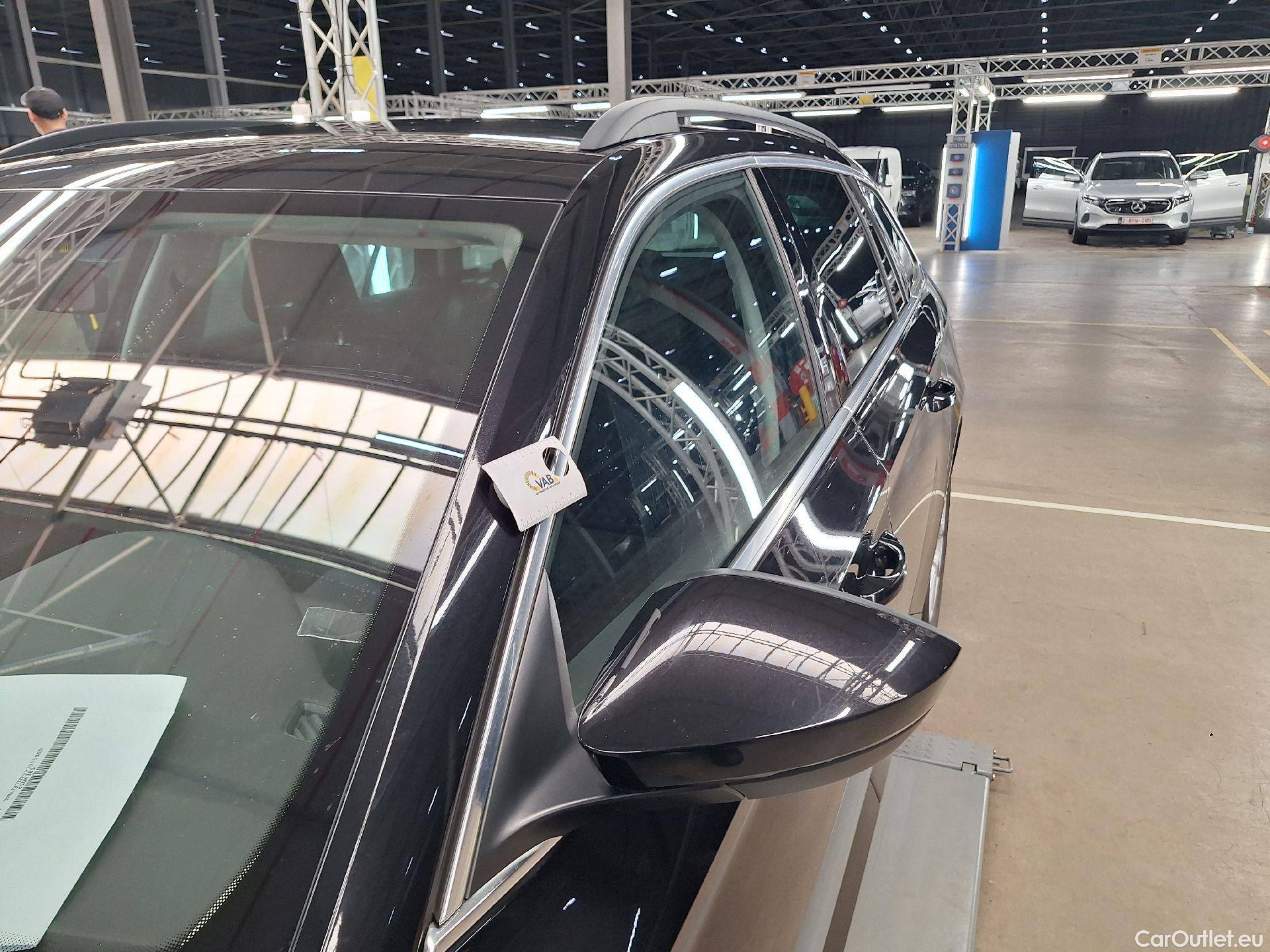  Skoda  Superb Skoda,  C FL'19 PHEV, Skoda  Combi 1.4 TSI iV 160kW DSG6 Clever 5d #5