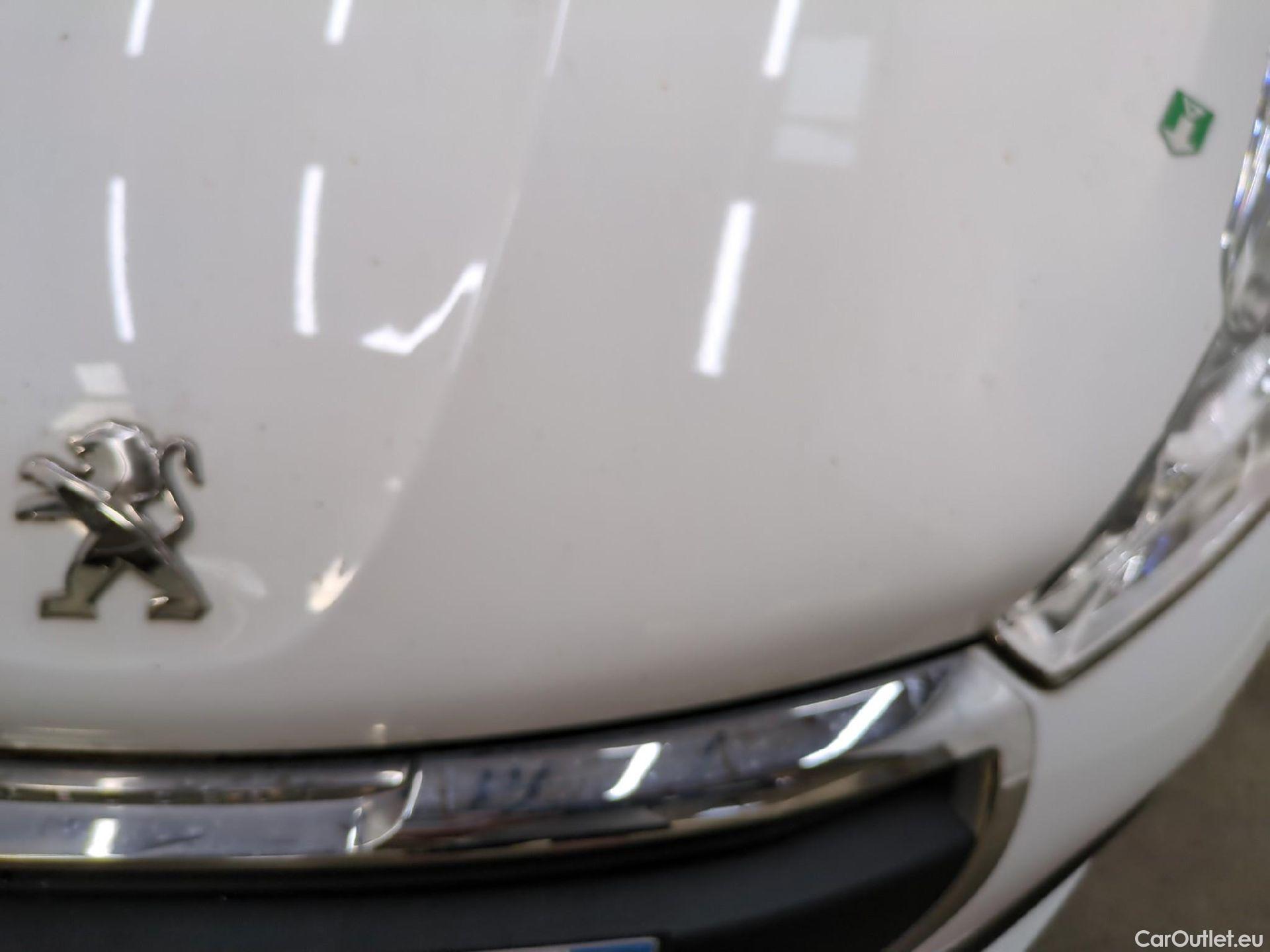  Peugeot  208  Affaire Premium Pack 1.5 HDi 100CV BVM5 E6dT #20