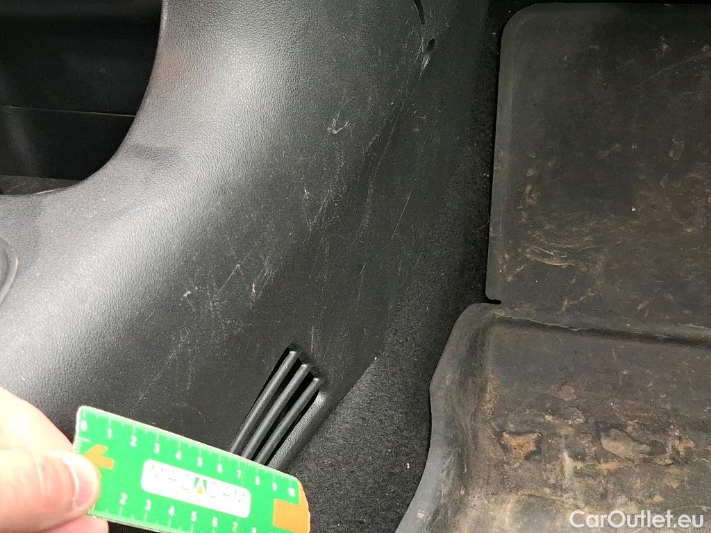  Citroen  C3  Société Feel 1.5 BlueHDI 100CV BVM5 E6dT #24