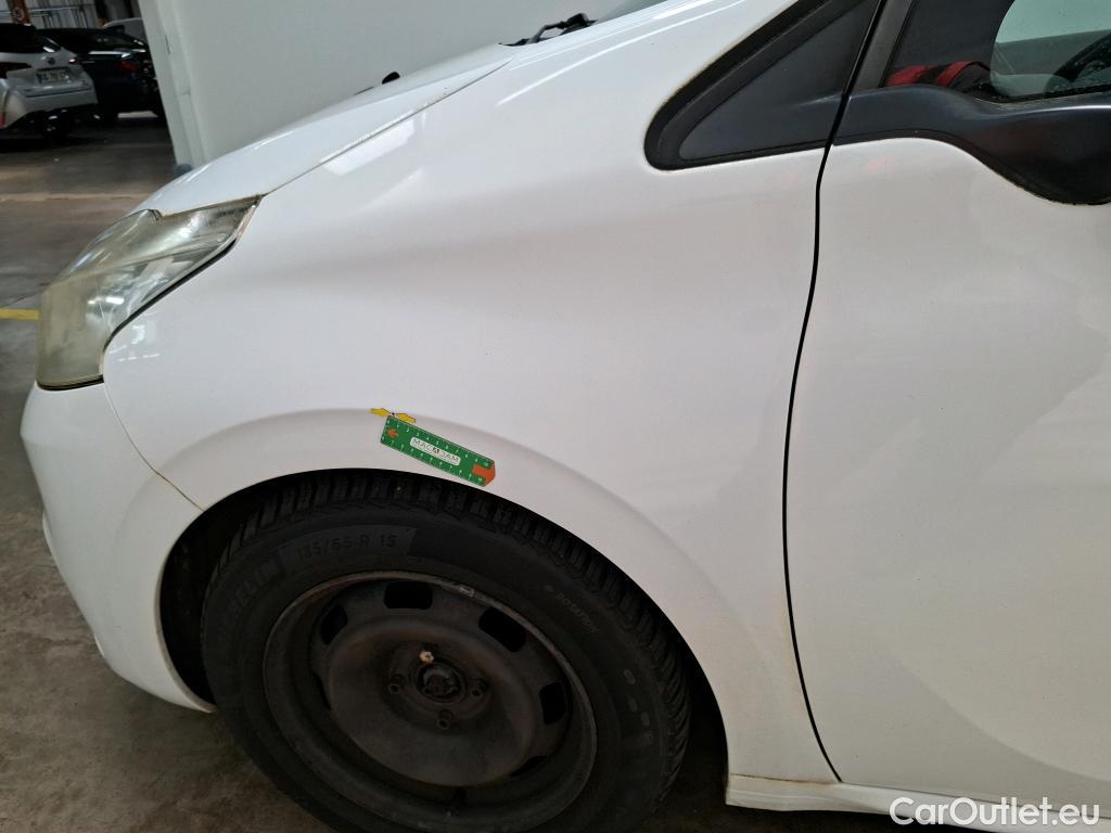  Peugeot  208 PEUGEOT  AFFAIRE VF 5p BER 1.6 BlueHDi 75 PACK CLIM bi-corps VU #54