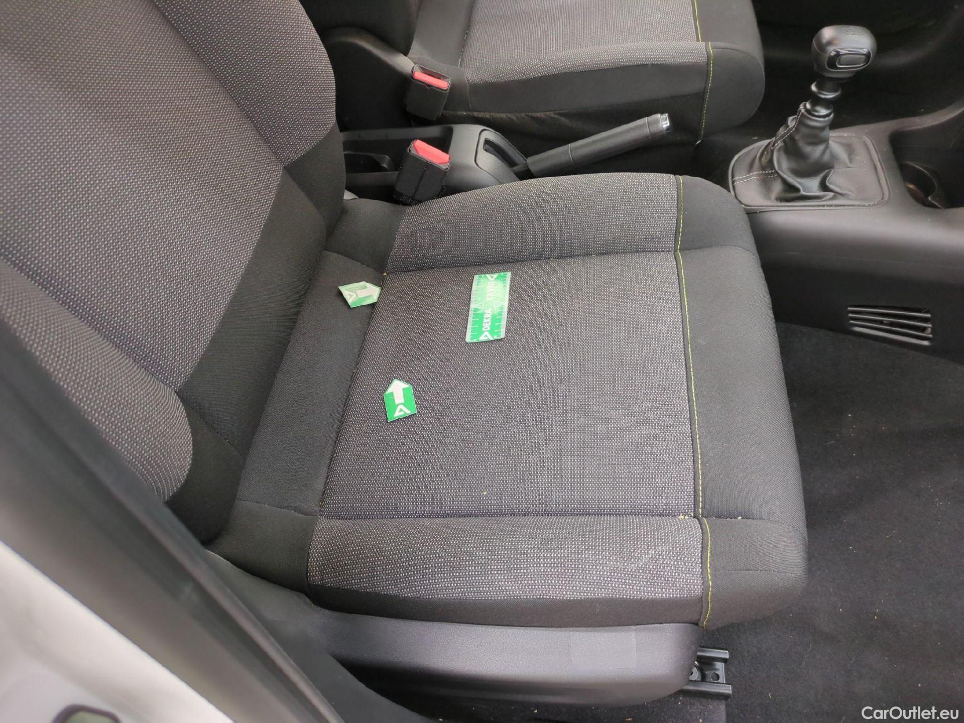  Citroen  C3 CITROEN  Société / 2020 / 5P / Berline / VU BlueHDi 100 SandS BVM6 Feel Nav #4