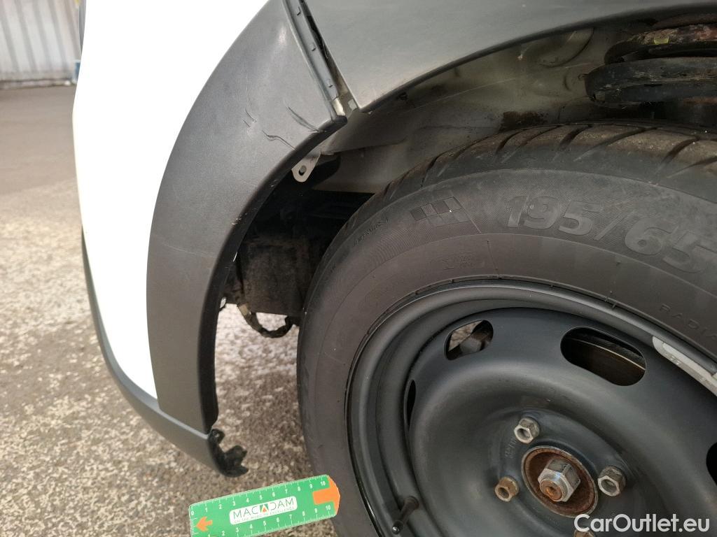  Citroen  C3  Société Feel 1.5 BlueHDI 100CV BVM5 E6dT #18