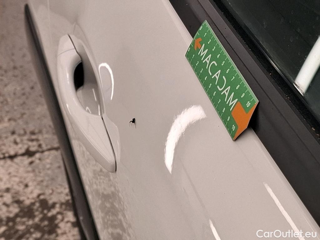  Citroen  C3  Société Feel 1.2 PureTech 80CV BVM5 E6d #8