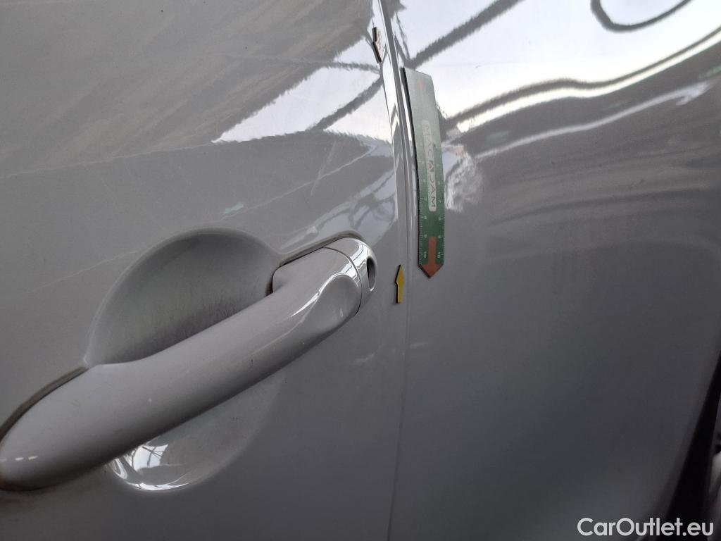  Renault  Clio  IV Air MediaNav 1.5 dCi 75CV BVM5 E6 #14