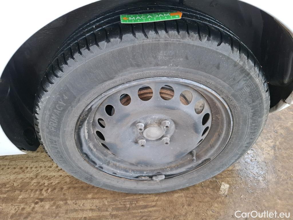  Renault  Clio  IV Air 1.5 dCi 75CV BVM5 E6 #78