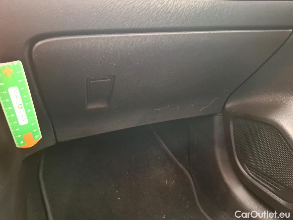  Peugeot  208  Premium 1.5 HDi 100CV BVM6 E6d #6
