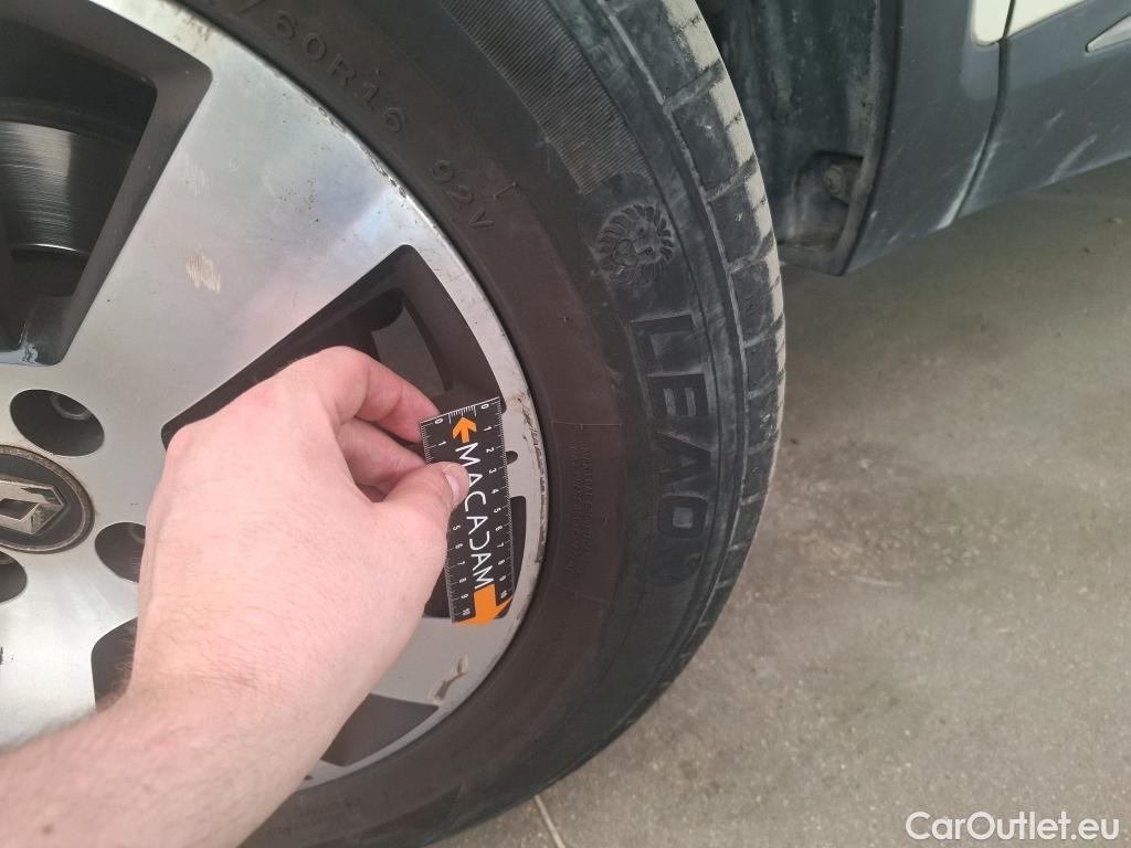  Renault  Captur  5p Crossover Business dCi 90 / TRANSFO VP/VF #29