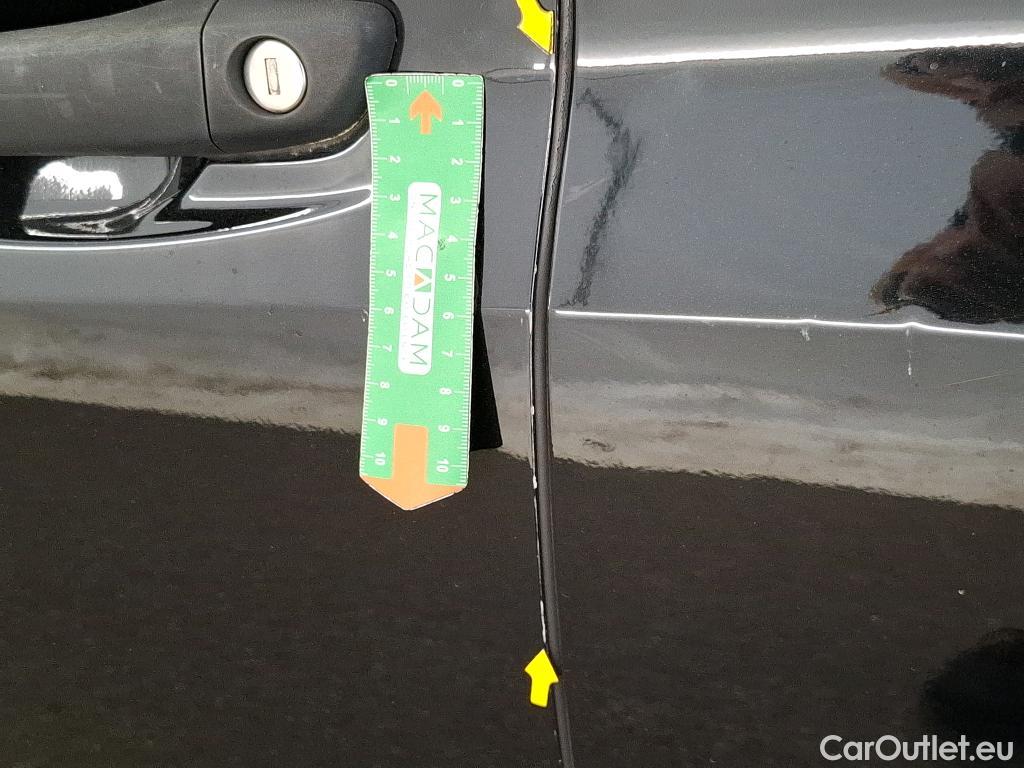  Peugeot  208  Premium 1.2 PureTech 75CV BVM5 E6d #40