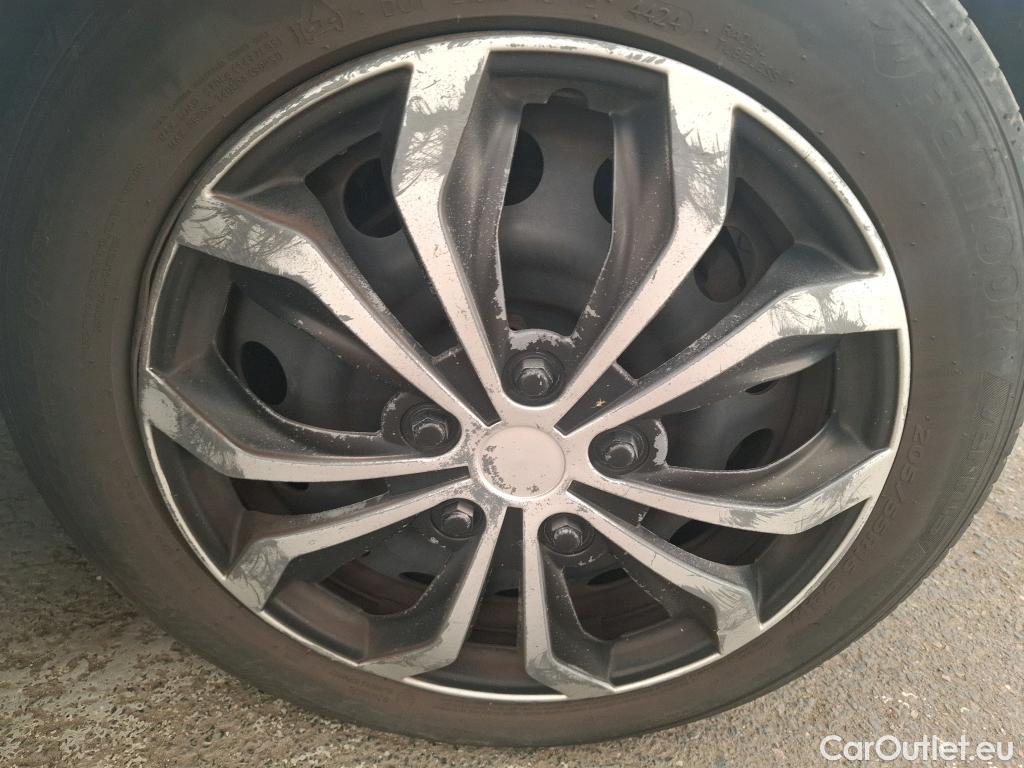  Peugeot  308  Active Pack 1.5 HDi 130CV BVM6 E6d #23