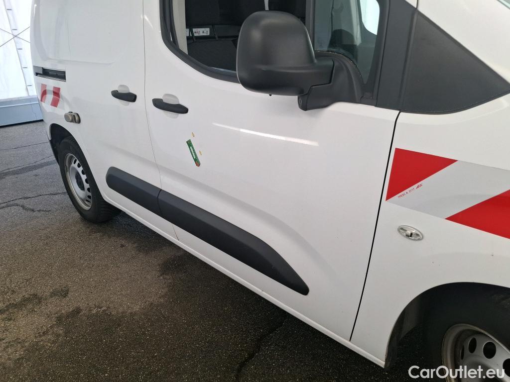  Citroen  Berlingo  Fourgon Worker M 1000 1.2 PureTech 130CV BVA8 E6d #27