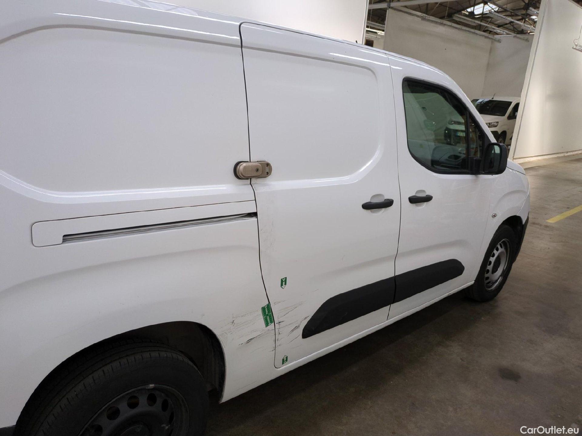  Citroen  Berlingo  Fourgon Club XL 950 1.5 BlueHDi 100CV BVM5 E6dT #34