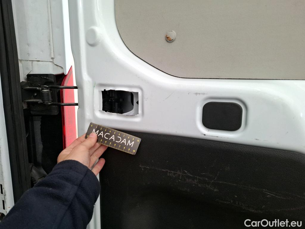  Ford  Transit FORD  / 2019 / 4P / Fourgon tôlé E 390 L3H3 elec.184CH TREND BUSINE #70