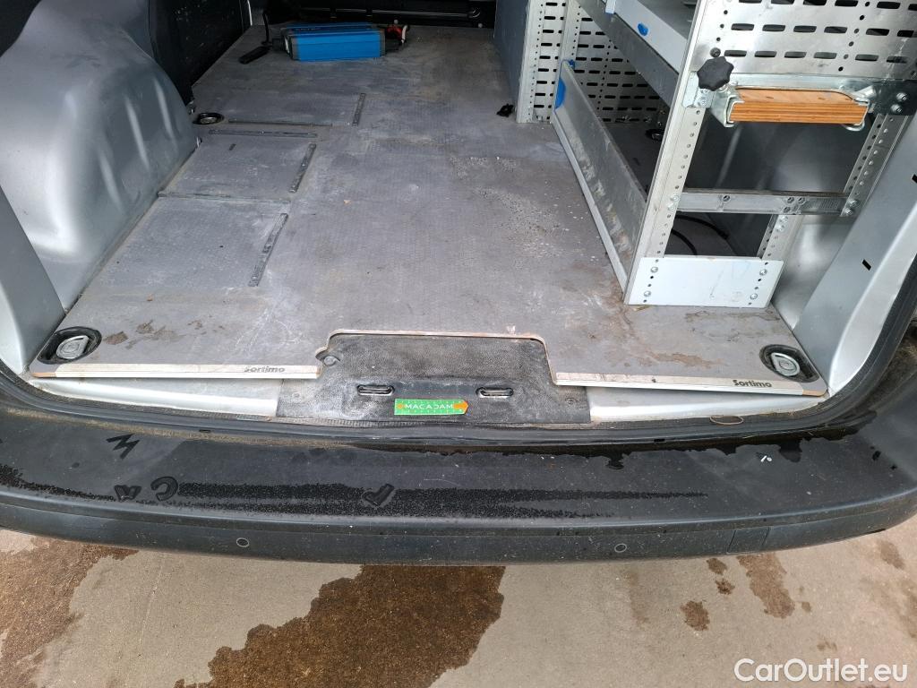  Peugeot  Expert  Fourgon Asphalt L2 2.0 HDi 120CV BVM6 E6dT #19