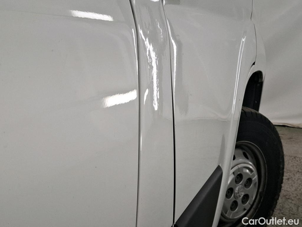  Peugeot  Boxer  Fourgon 330 L1H1 Asphalt BlueHDi 120 Stop&Start 2.2 120CV BVM6 #21