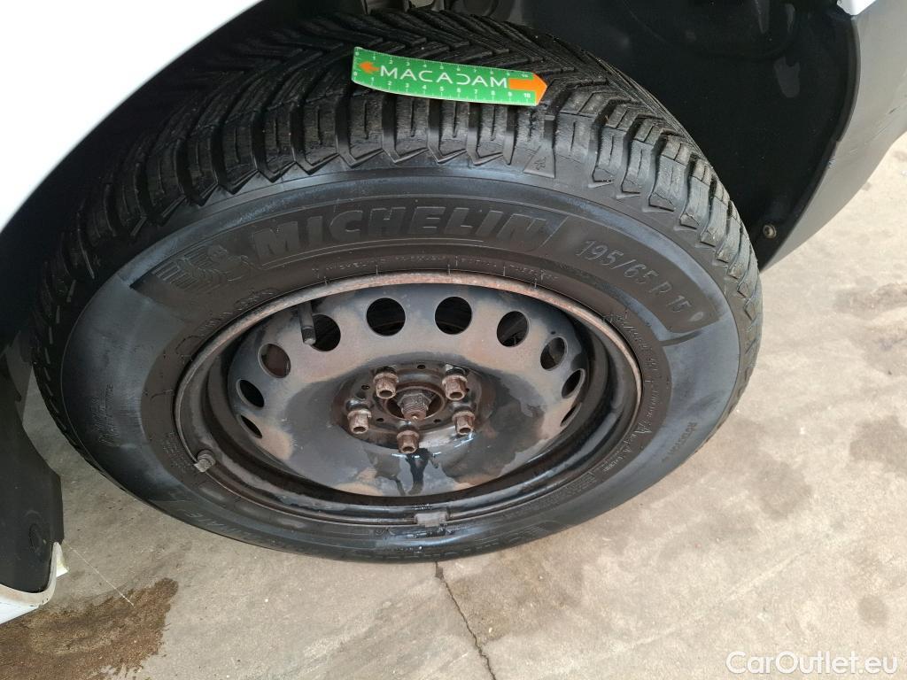  Renault  Kangoo  Express Grand Confort (L1) 1.5 dCi 75CV BVM5 E6 #96