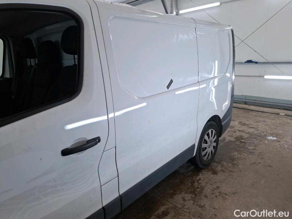  Renault  Trafic RENAULT  / 2019 / 4P / Fourgon tole FG GCF L1H1 1000 dCi 120 #1