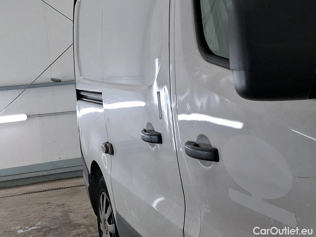  Renault  Trafic RENAULT  / 2019 / 4P / Fourgon tole FG GCF L1H1 1000 dCi 120 #25