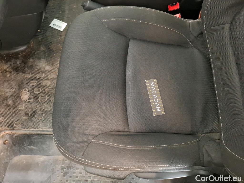  Renault  Trafic RENAULT  / 2019 / 4P / Fourgon tole FG GCF L1H1 1000 dCi 120 #73