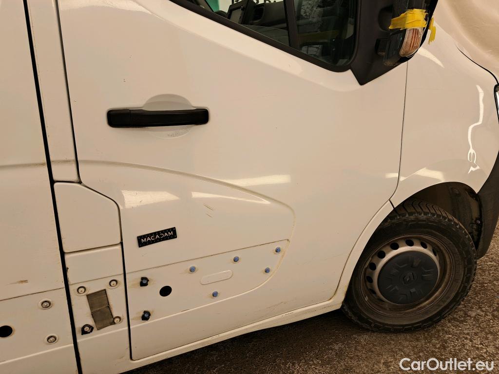  Renault  Master  III Fourgon L2H2 3 5 Grand Confort dCi 135CV BVM6 E6dT #74