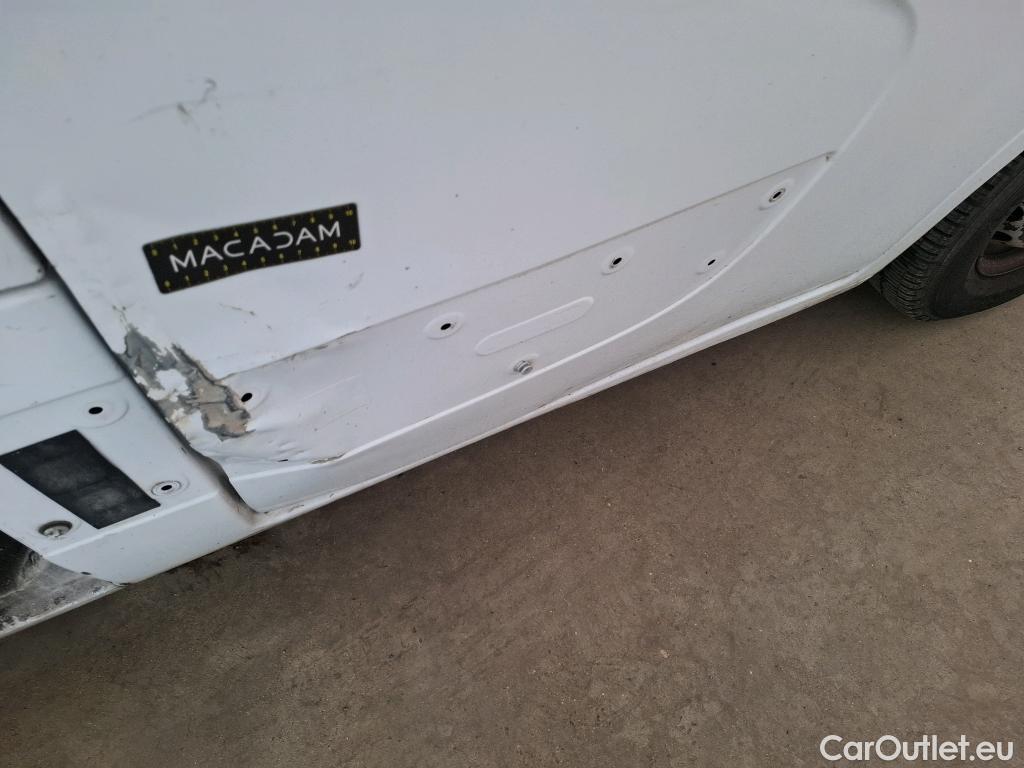  Renault  Master  III Fourgon L2H2 3 5 Grand Confort dCi 130CV BVM6 E6 #68