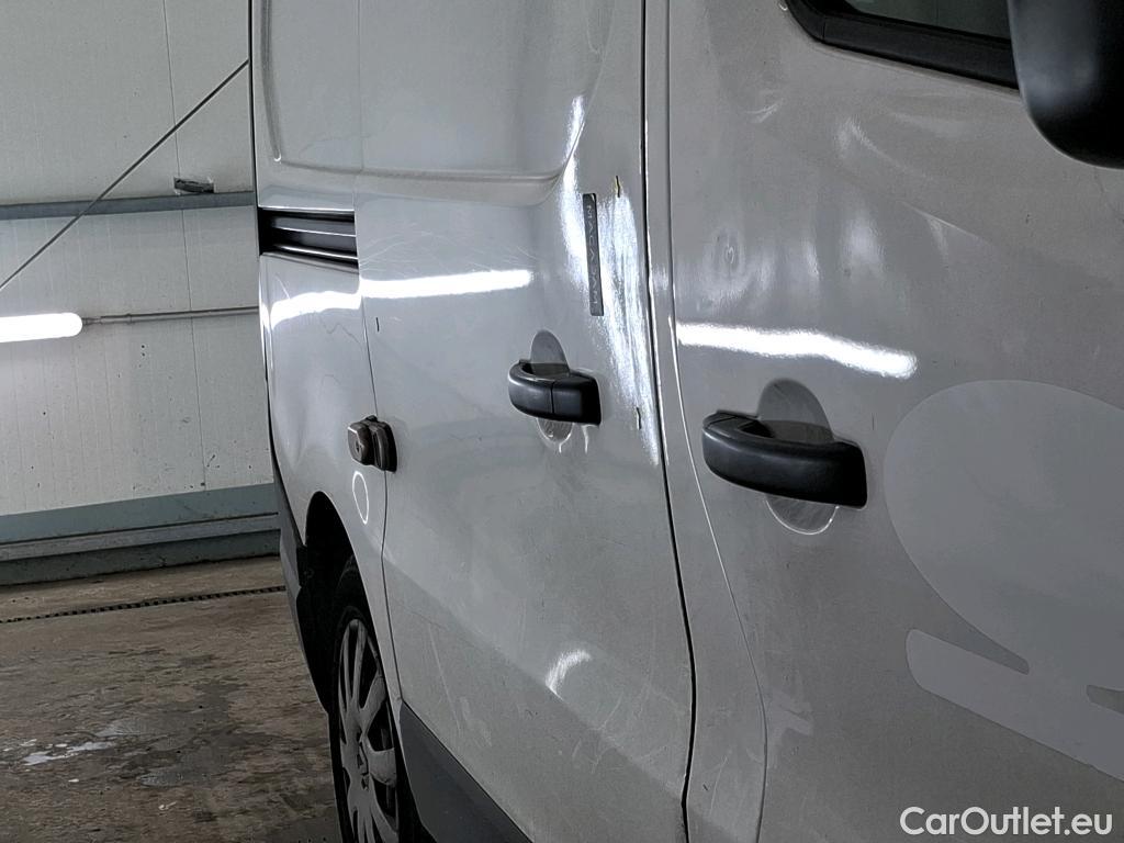  Renault  Trafic RENAULT  / 2019 / 4P / Fourgon tole FG GCF L1H1 1000 dCi 120 #23