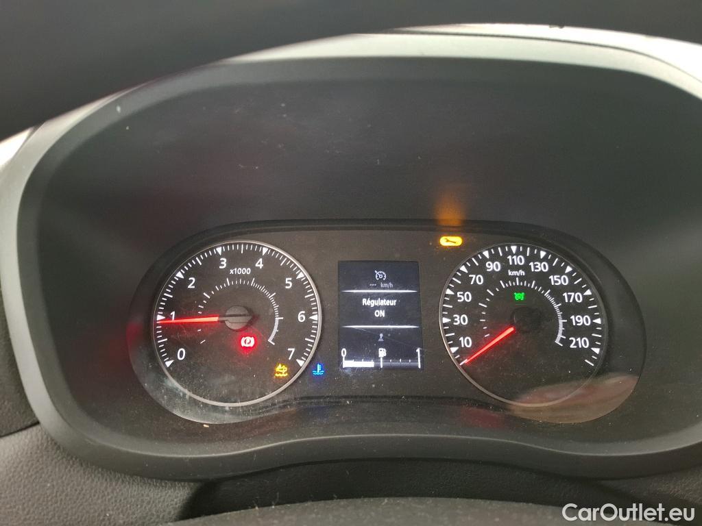  Renault  Master  III Fourgon L2H2 3 3 Grand Confort dCi 135CV BVM6 E6d #27