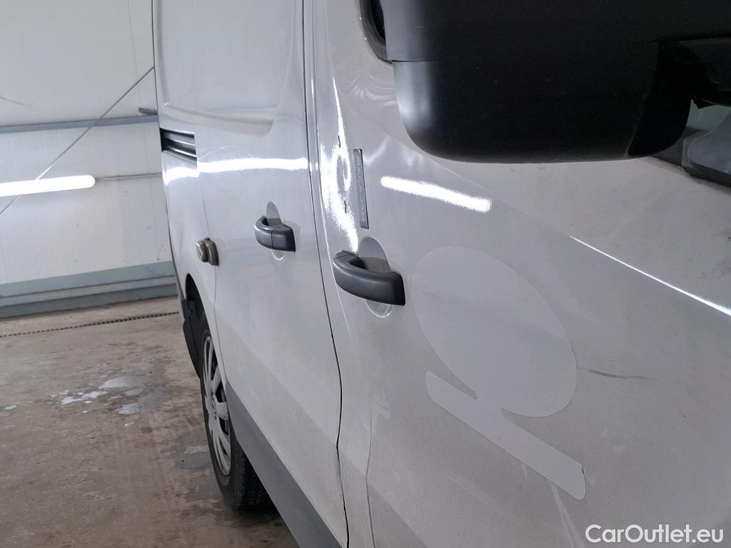  Renault  Trafic RENAULT  / 2019 / 4P / Fourgon tole FG GCF L1H1 1000 dCi 120 #51