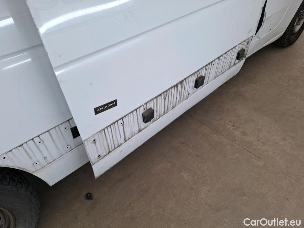  Renault  Master  III Fourgon L2H2 3 5 Grand Confort dCi 130CV BVM6 E6 #47