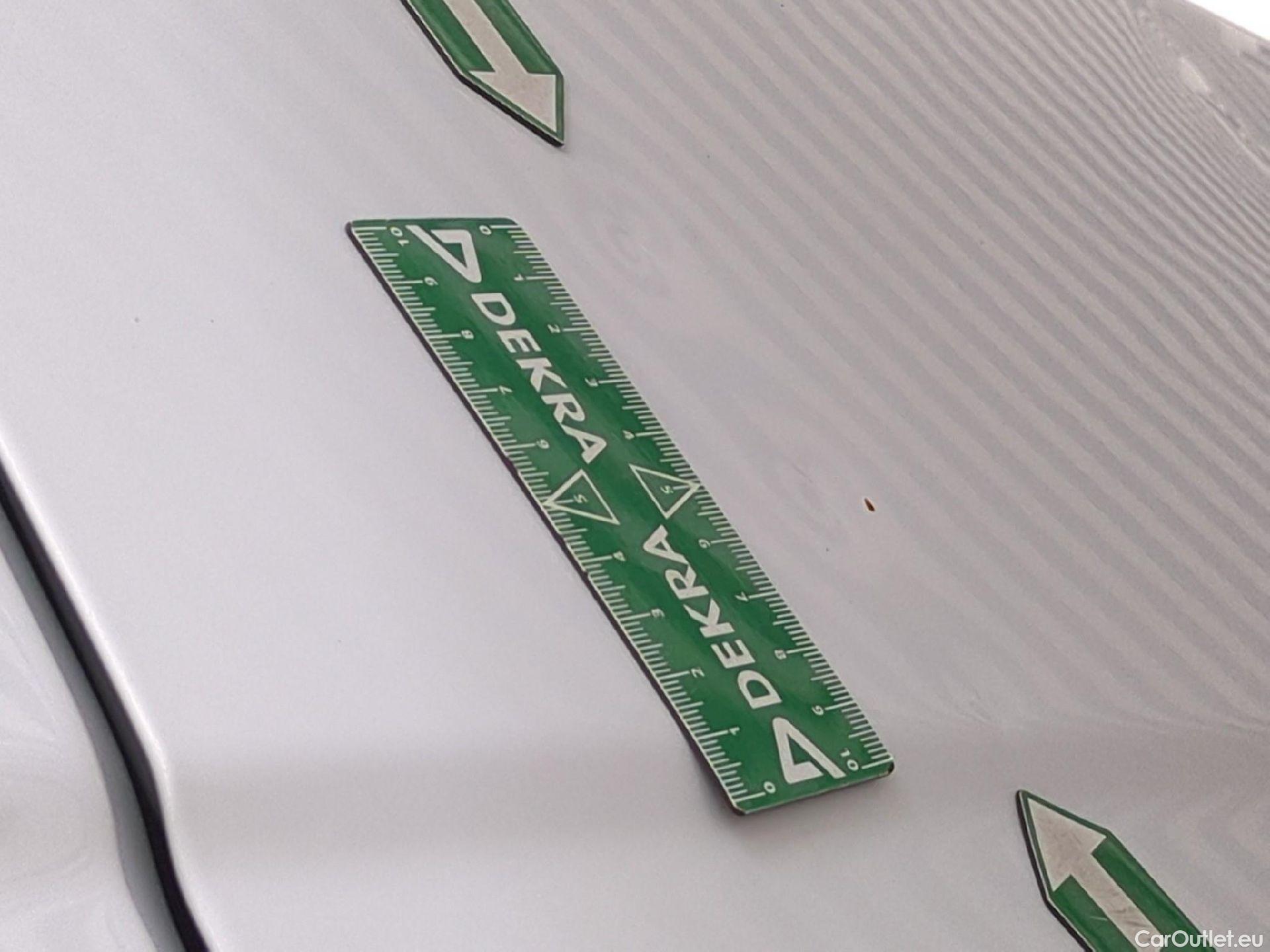  Renault  Master  III Fourgon L2H2 3 5 Grand Confort dCi 130CV BVM6 E6 #25